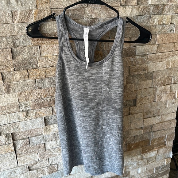 lululemon athletica Tops - Lululemon Women’s Tank Top